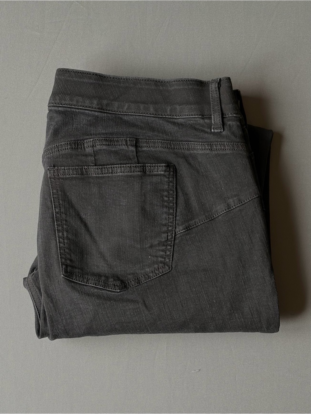 Torrid High Rise Black Cropped  distressed Skinny Jeans - Sleek Ankle Silhouette
